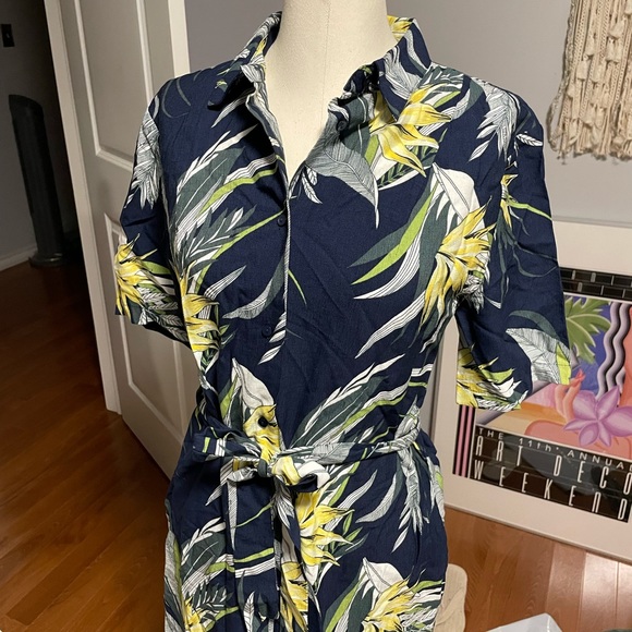 Warehouse Tropical print shirt dress - Picture 3 of 4